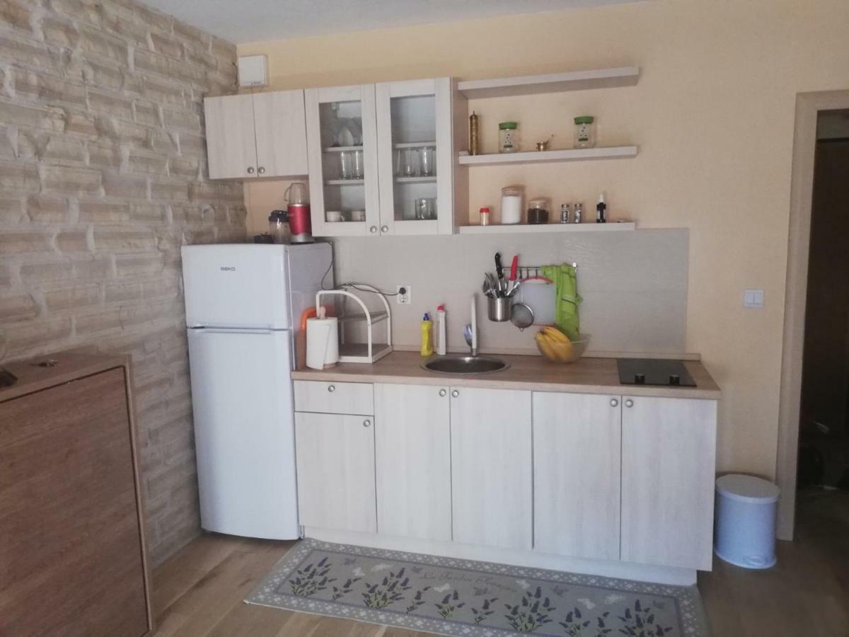 Apartman Matan, 포스티라 외부 사진